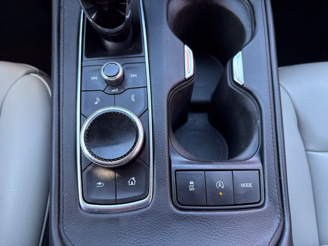 Used 2022 Cadillac XT4 Luxury w/ Trailering Package AWD/4WD image 9