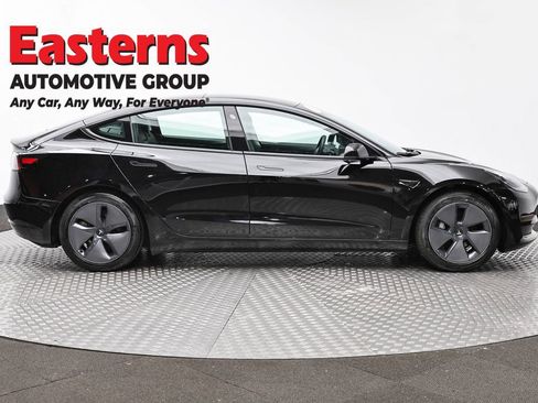 Used 2021 Tesla Model 3 Standard Range Plus RWD image 4
