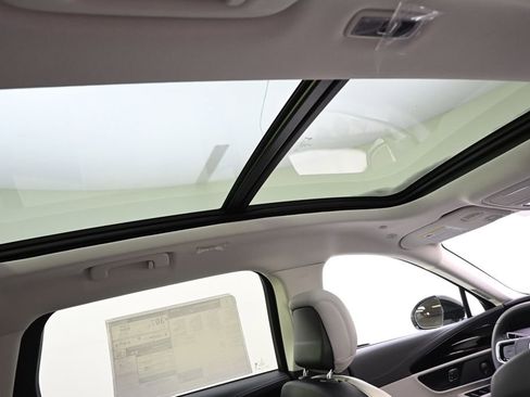 New 2026 Lincoln Nautilus Reserve AWD/4WD image 17