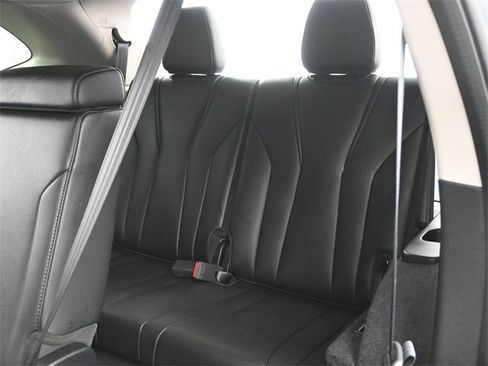 Used 2023 Acura MDX SH-AWD image 31