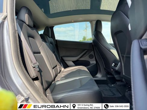 Used 2023 Tesla Model Y Long Range AWD/4WD image 16