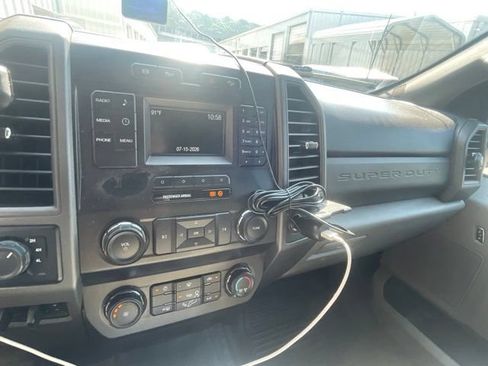 Used 2019 Ford F250 XL w/ Power Equipment Group AWD/4WD image 15