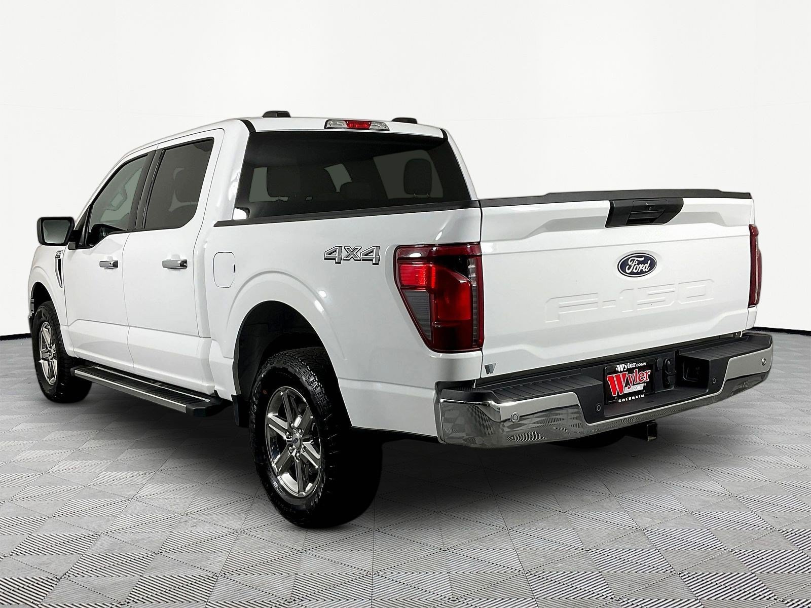 Used 2025 Ford F150 XLT w/ Equipment Group 301A Standard AWD/4WD image 4
