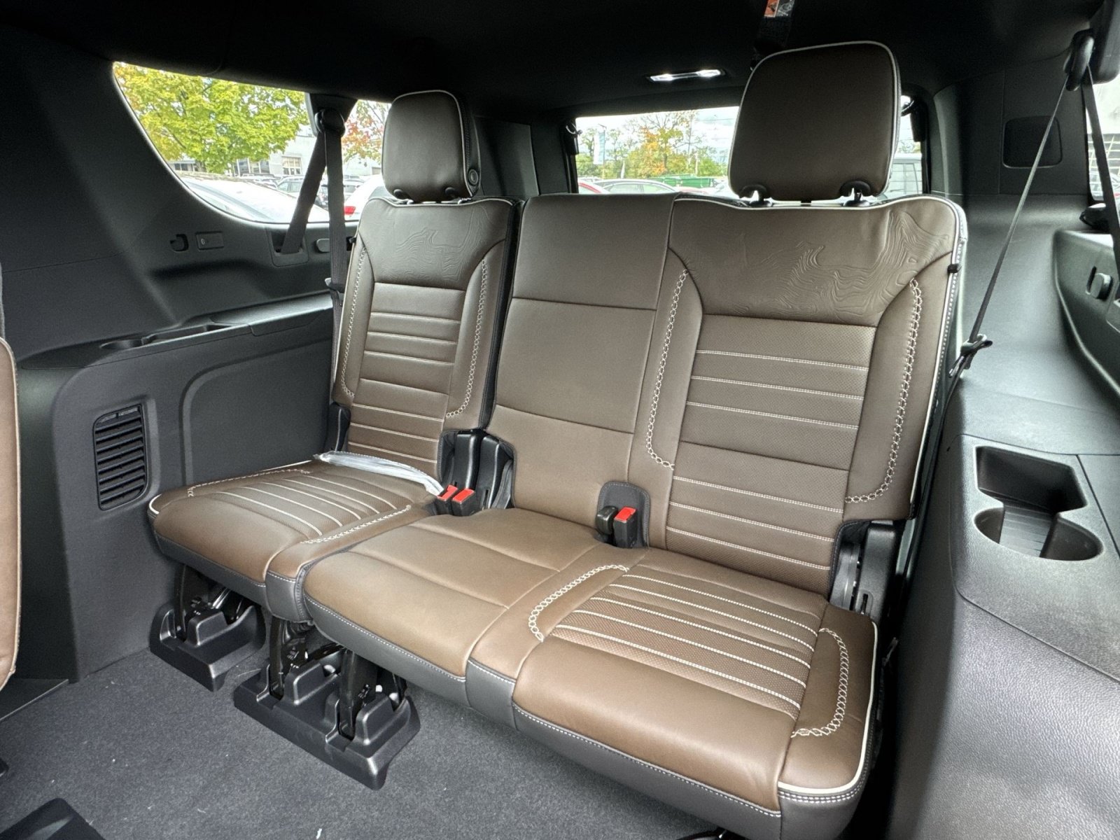 New 2027 GMC Yukon XL Denali Ultimate AWD/4WD image 26