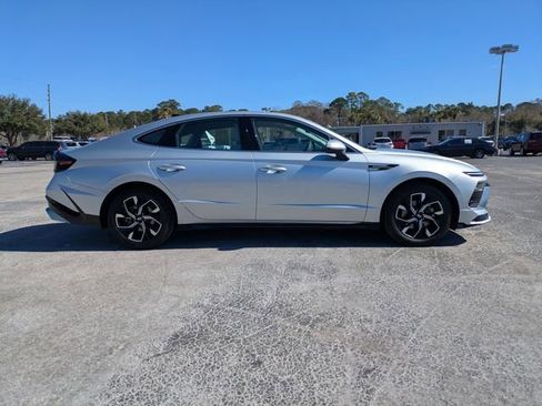 Used 2025 Hyundai Sonata SEL image 3