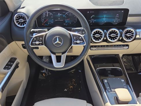 Used 2021 Mercedes-Benz GLB 250 image 15
