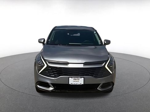 Used 2024 Kia Sportage LX image 4