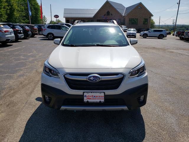 Used 2022 Subaru Outback Limited AWD/4WD image 2
