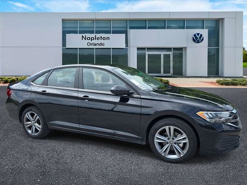 New 2024 Volkswagen Jetta SE image 3