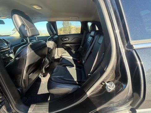 Used 2015 Jeep Cherokee Limited w/ Luxury Group image 12