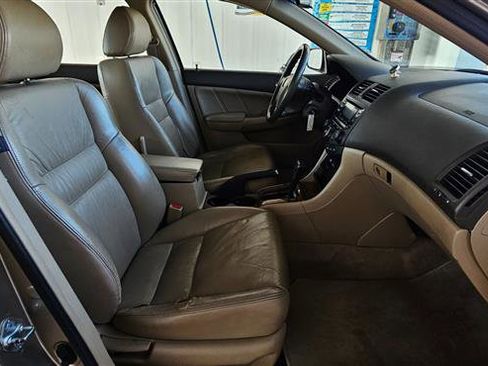 Used 2003 Honda Accord EX image 16