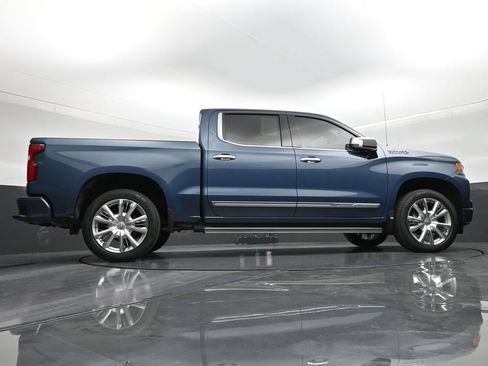 Used 2024 Chevrolet Silverado 1500 High Country AWD/4WD image 25