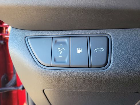 Used 2022 Genesis G70 3.3T w/ Sport Prestige Package image 22