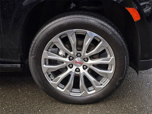 Used 2023 GMC Yukon XL Denali w/ Denali Reserve Package image 40