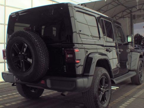 Used 2021 Jeep Wrangler Unlimited Sahara AWD/4WD image 5