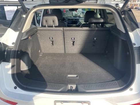 Used 2022 Buick Encore GX Select w/ Sport Touring Package image 16