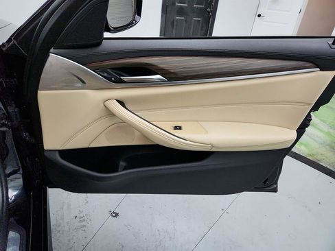Used 2018 BMW 530i RWD image 29