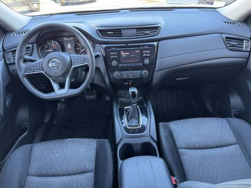 Used 2017 Nissan Rogue S image 18