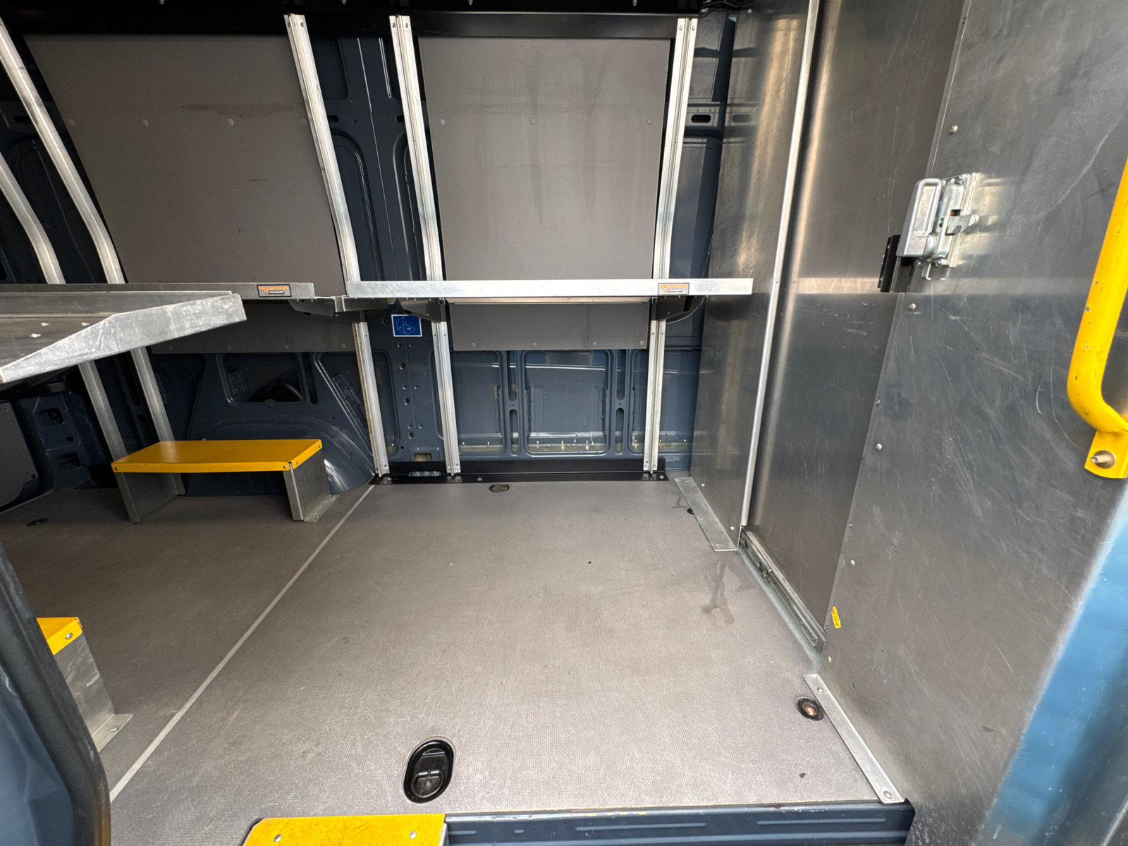 Used 2018 Mercedes-Benz Sprinter 2500 image 8
