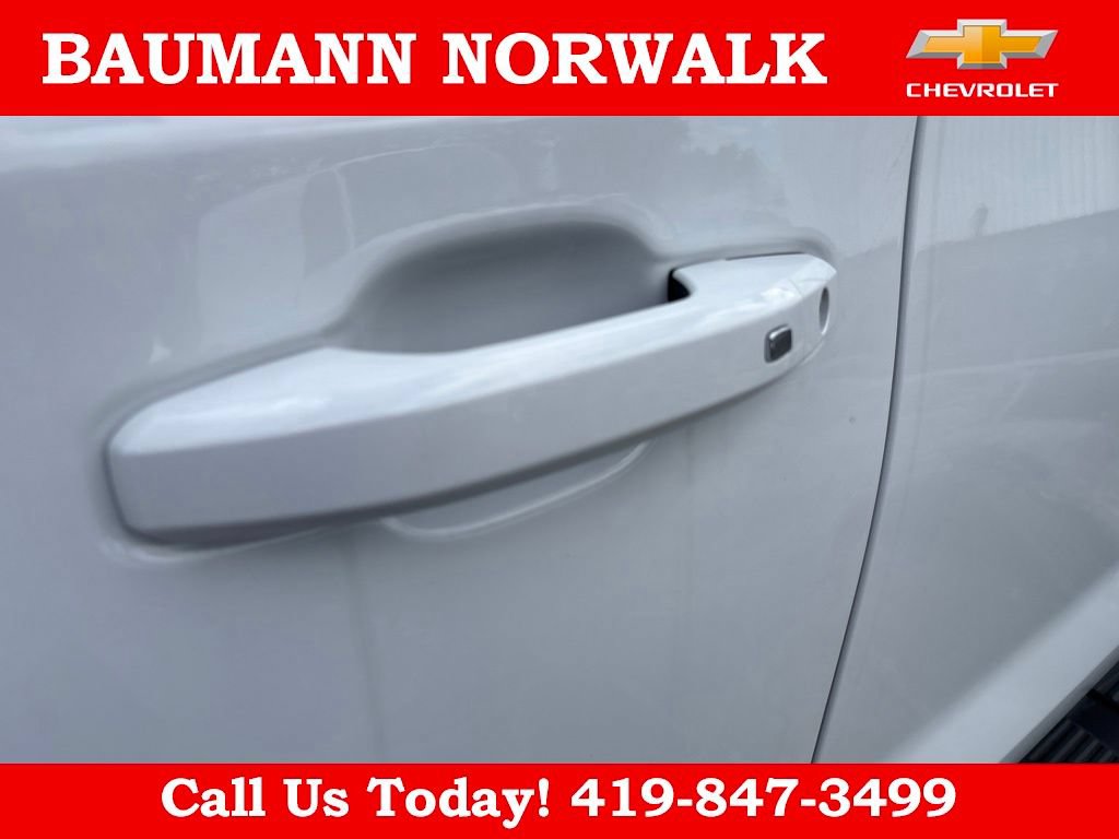 Used 2026 Chevrolet Silverado 1500 RST w/ LPO, Dark Essentials Package AWD/4WD image 17