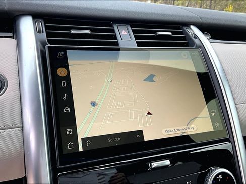 Used 2023 Land Rover Discovery S R-Dynamic image 36