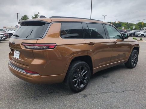 New 2026 Jeep Grand Cherokee L Limited AWD/4WD image 4