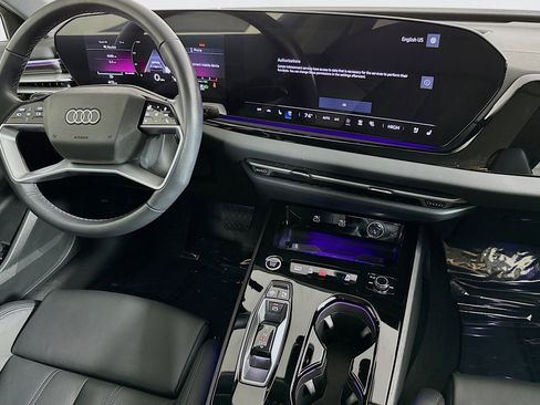 Used 2025 Audi A5 2.0T Premium Plus w/ Premium Plus AWD/4WD image 6