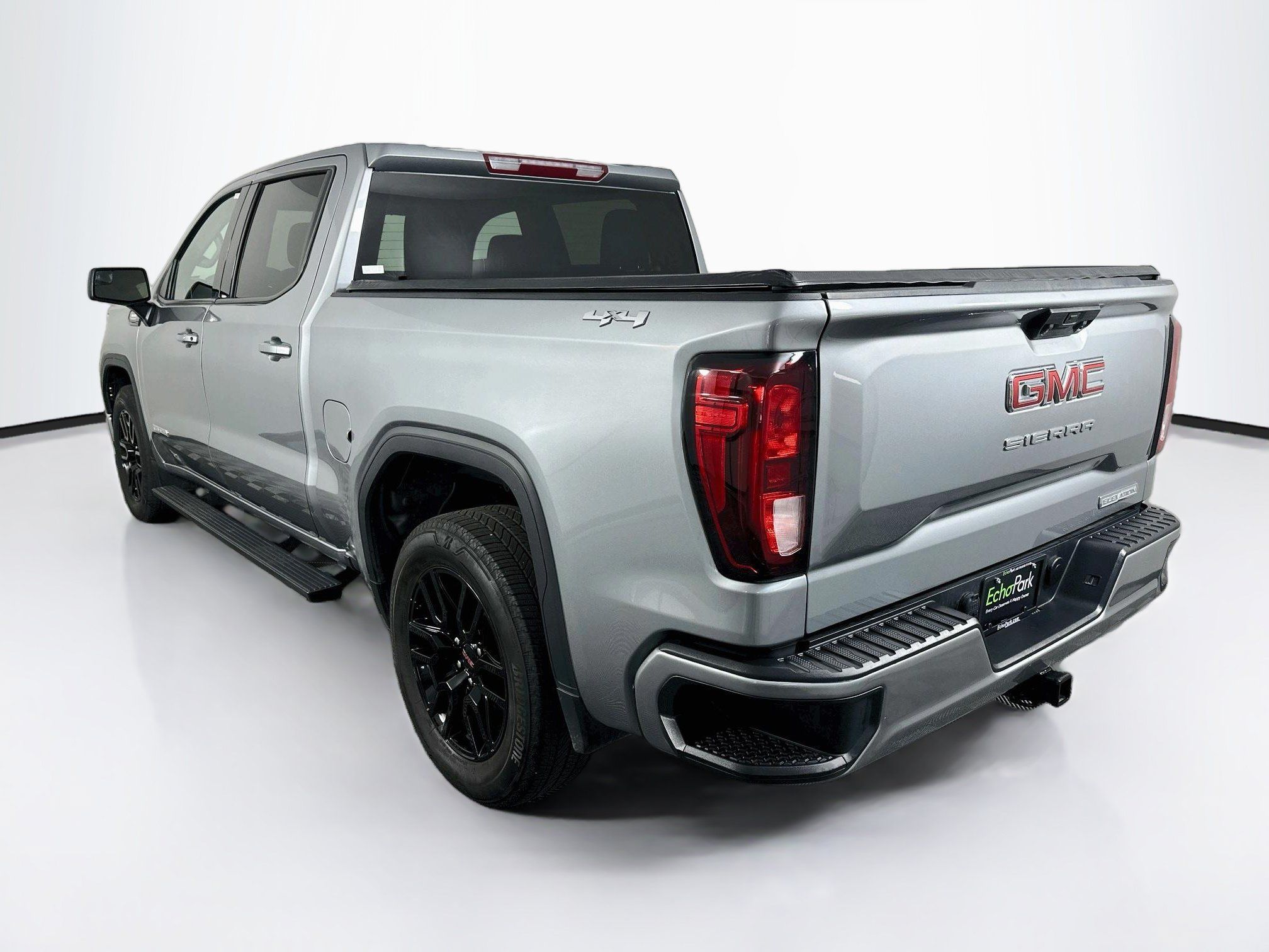 Used 2025 GMC Sierra 1500 Elevation AWD/4WD image 5