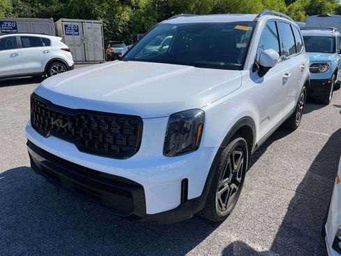 Used 2025 Kia Telluride EX X-Line AWD/4WD image 4