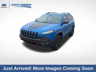 Used 2018 Jeep Cherokee Trailhawk w/ Comfort/Convenience Group video 1