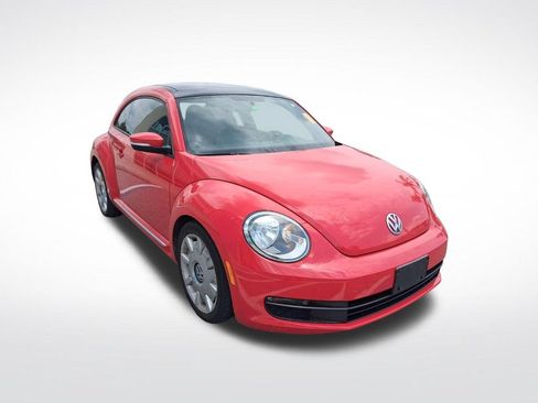 Used 2012 Volkswagen Beetle 2.5 FWD image 3