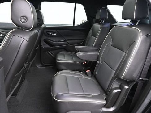 Used 2023 Chevrolet Traverse Premier w/ Redline Edition AWD/4WD image 26