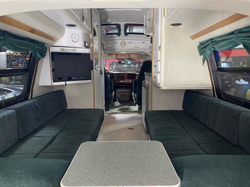 Used 2003 Chevrolet Express 3500 Extended RWD image 21