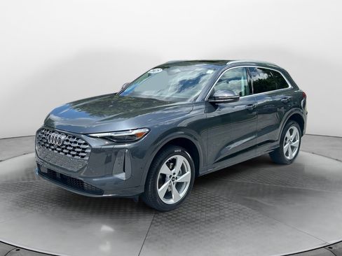 Used 2025 Audi Q5 Premium Plus AWD/4WD image 3