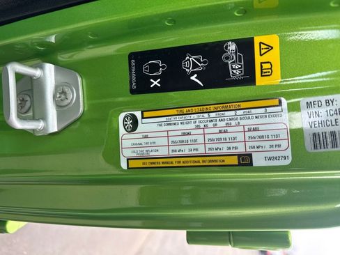 New 2026 Jeep Wrangler Sahara w/ Whitecap Package AWD/4WD image 35