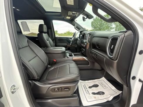 Used 2021 Chevrolet Silverado 1500 High Country w/ Technology Package AWD/4WD image 35