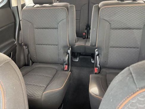 Used 2019 GMC Acadia SLE image 30