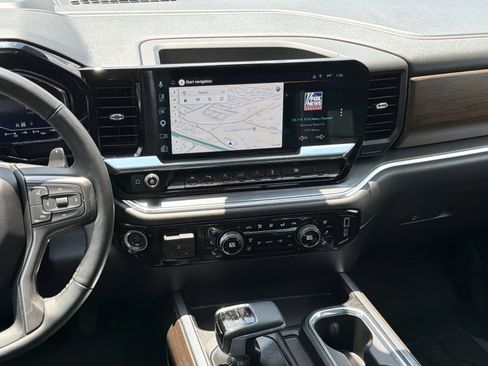Used 2025 Chevrolet Silverado 1500 High Country w/ High Country Premium Package AWD/4WD image 32