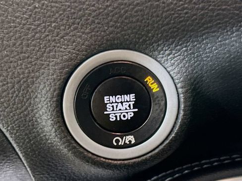 Used 2020 Dodge Challenger R/T w/ Driver Convenience Group RWD image 21