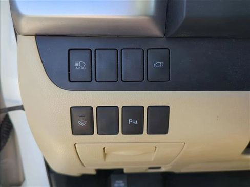 Used 2019 Toyota Highlander Limited image 20