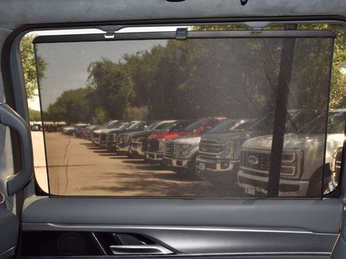 Used 2023 Jeep Grand Wagoneer Series III AWD/4WD image 13