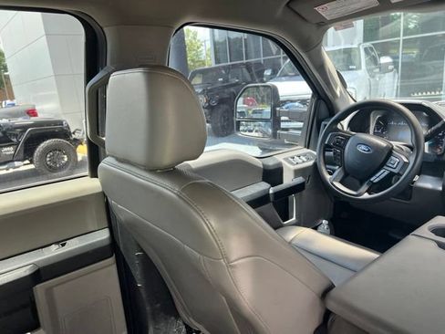Used 2020 Ford F250 XL w/ Power Equipment Group RWD image 6