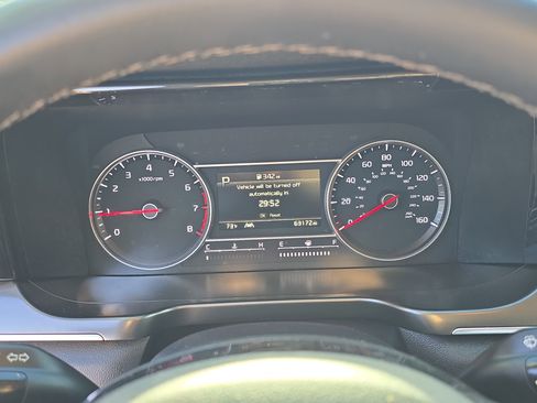 Certified 2022 Kia Sorento S image 33