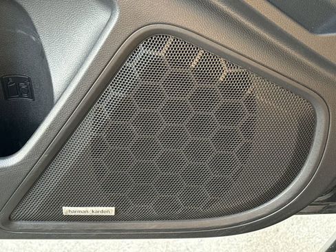 Used 2020 Subaru Outback Touring XT image 24