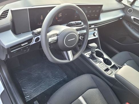 New 2025 Hyundai Sonata SE image 14