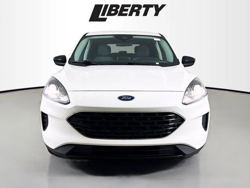 Certified 2022 Ford Escape SE w/ SE Sport Appearance Package image 2