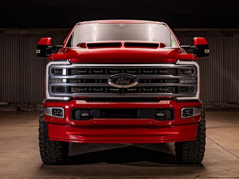 Used 2024 Ford F250 Platinum w/ Tremor Off-Road Package AWD/4WD image 4