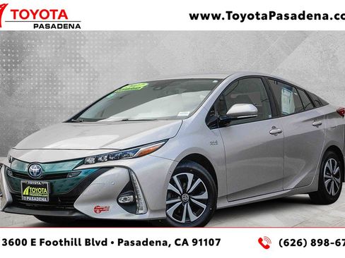 Used 2017 Toyota Prius Prime Advanced image 1