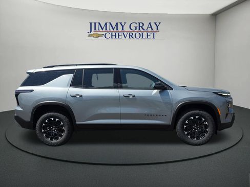 New 2027 Chevrolet Traverse Z71 w/ Driver Confidence Package AWD/4WD image 6