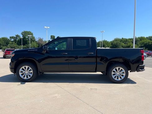 New 2026 Chevrolet Silverado 1500 Custom RWD image 2